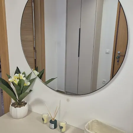 - Elegant 2br & 2ba
